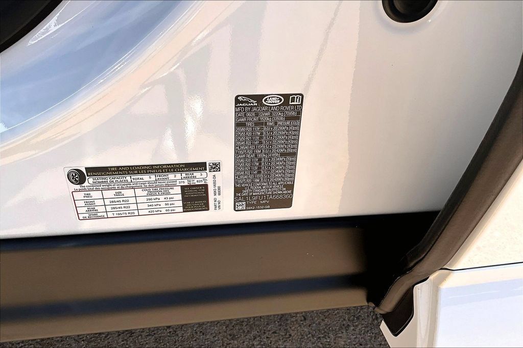 New 2026 Land Rover Range Rover Sport Dynamic SE AWD/4WD image 13