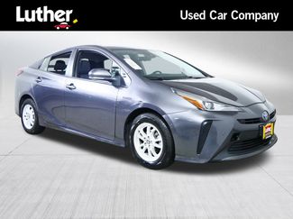Used 2022 Toyota Prius LE video 1