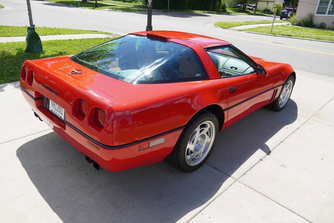 Used 1990 Chevrolet Corvette ZR-1 RWD image 16