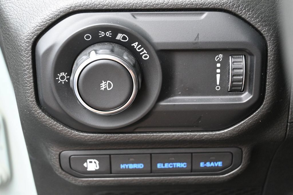 Used 2023 Jeep Wrangler Unlimited Rubicon 4xe AWD/4WD image 13