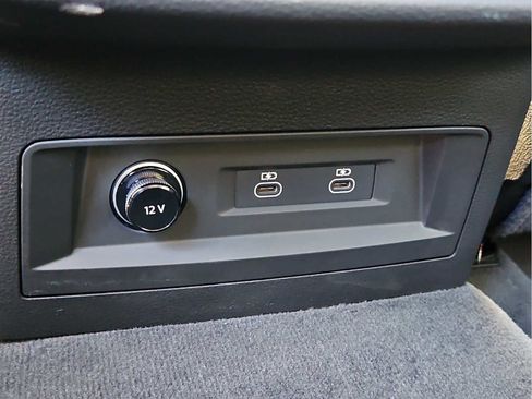 Certified 2025 Audi Q8 Premium AWD/4WD image 31