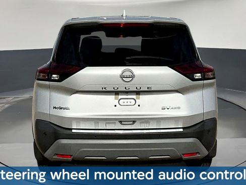 Used 2022 Nissan Rogue SV image 6