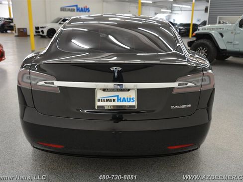 Used 2019 Tesla Model S Performance image 10