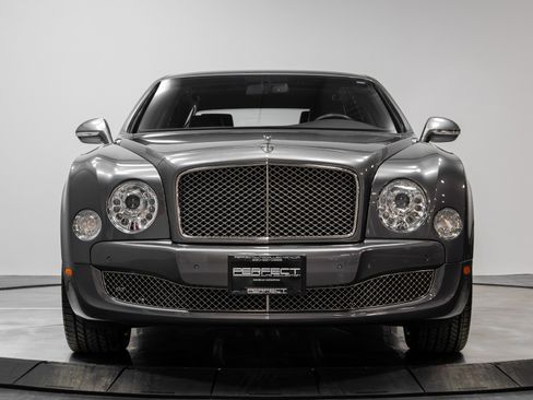 Used 2012 Bentley Mulsanne w/ Premiere Specification Pkg image 47