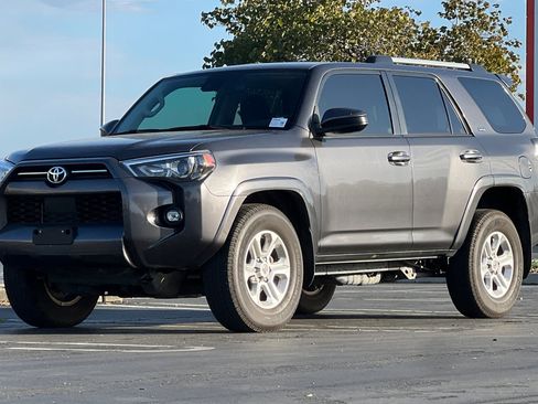 Used 2023 Toyota 4Runner SR5 image 8