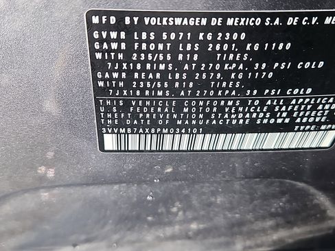 Certified 2023 Volkswagen Tiguan SE w/ Panoramic Sunroof Package image 8