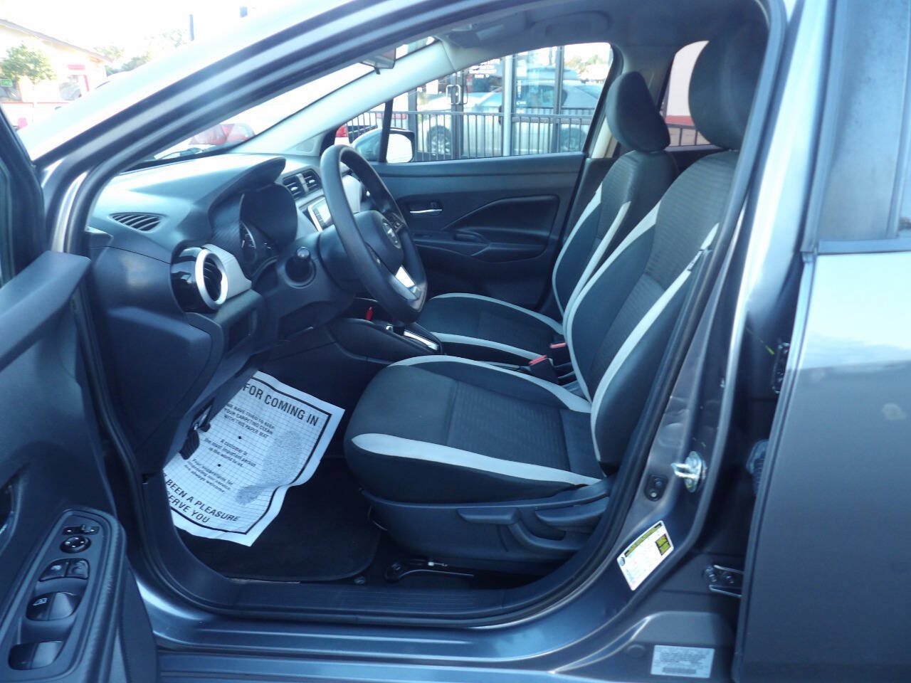 Used 2020 Nissan Versa SV FWD image 8