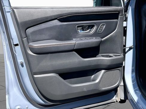 Used 2024 Honda Pilot TrailSport image 21