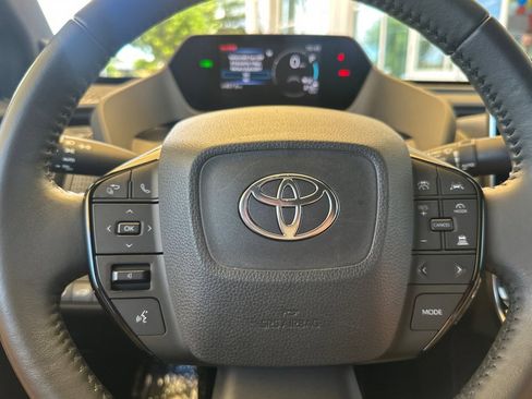 Certified 2023 Toyota bZ4X FWD image 28