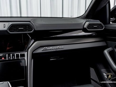 Used 2024 Lamborghini Urus S image 42