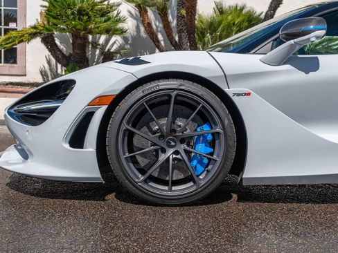 New 2026 McLaren 750S image 7