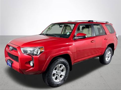 Used 2019 Toyota 4Runner SR5 image 2