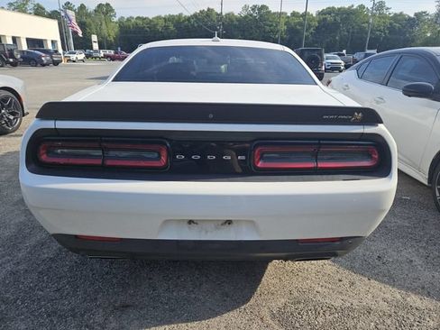 Used 2022 Dodge Challenger R/T Scat Pack RWD image 8
