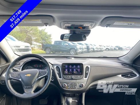 Used 2023 Chevrolet Malibu LT image 16