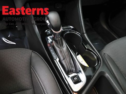 Used 2025 Buick Encore GX Preferred image 13