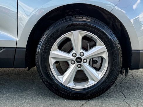 Used 2024 Ford Edge SE AWD/4WD image 10