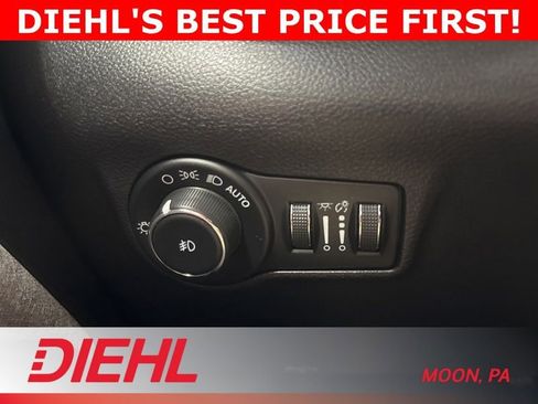 Used 2022 Jeep Compass Latitude w/ Convenience Group AWD/4WD image 22
