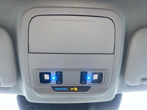 Certified 2023 Ford Explorer XLT w/ Equipment Group 202A image 15