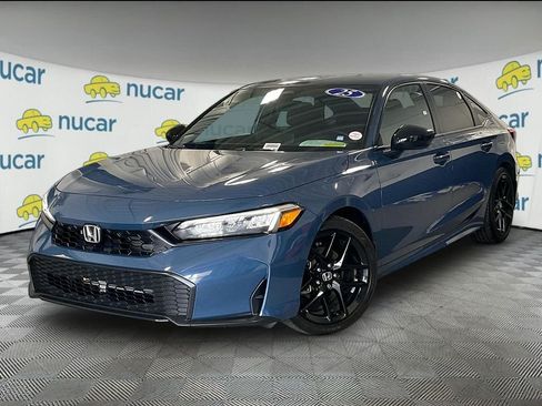 Used 2025 Honda Civic Sport image 3