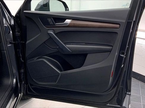 Certified 2023 Audi Q5 2.0T Premium w/ Convenience Package image 24