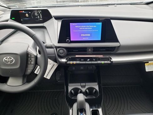 New 2026 Toyota Prius LE FWD image 9