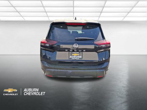 Used 2025 Nissan Rogue SV FWD image 4