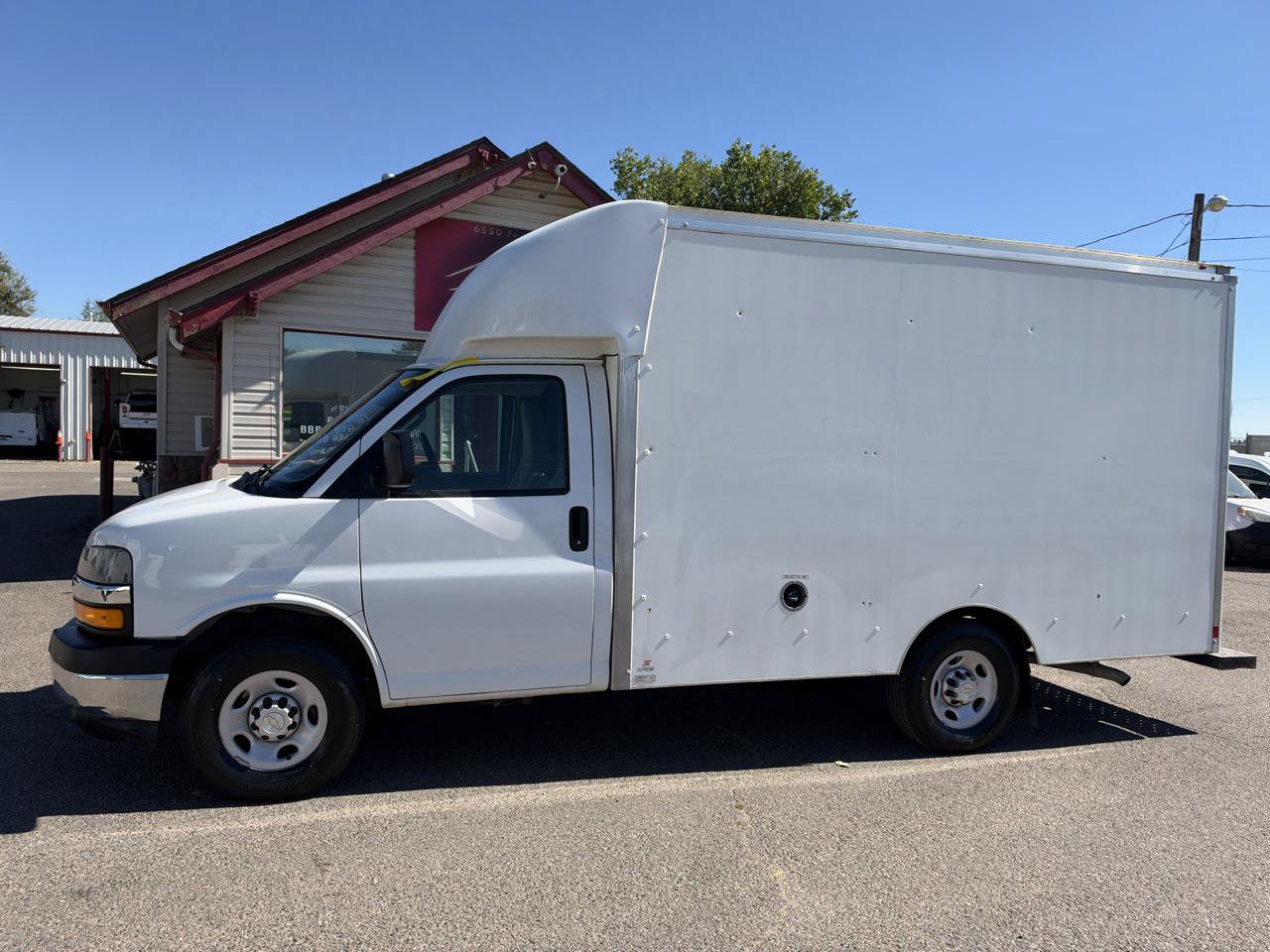 Used 2021 Chevrolet Express 3500 w/ Power Convenience Package RWD image 5