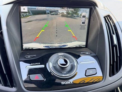 Used 2019 Ford Escape Titanium AWD/4WD image 32