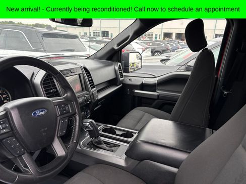 Used 2019 Ford F150 XLT w/ Equipment Group 302A Luxury AWD/4WD image 5