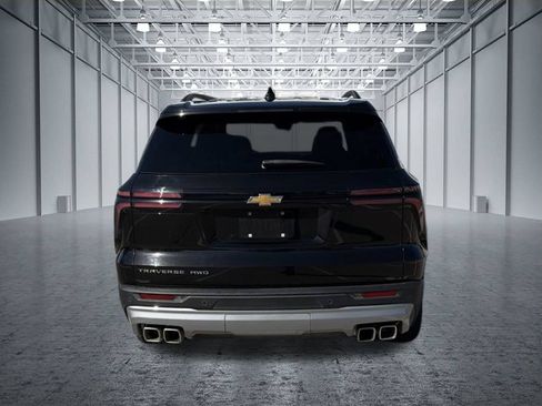 Used 2026 Chevrolet Traverse LT AWD/4WD image 7