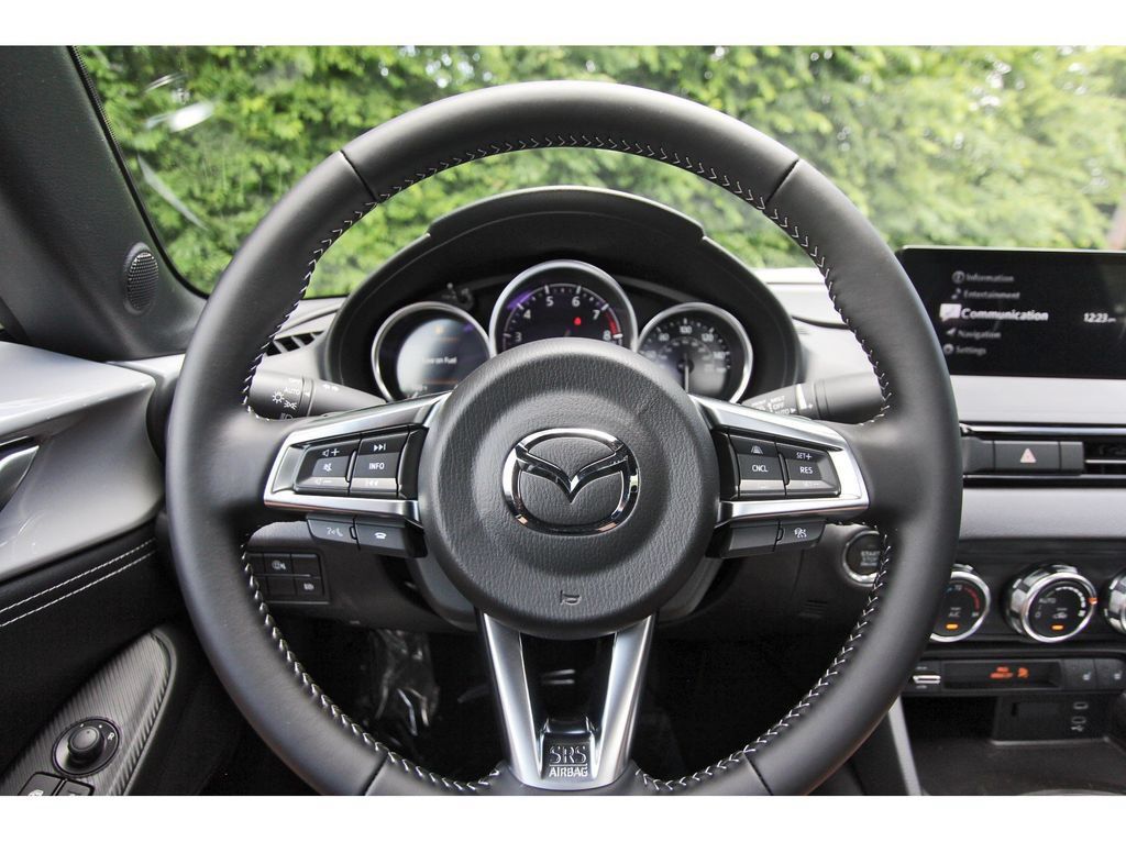 New 2026 MAZDA MX-5 Miata RF Grand Touring RWD image 12
