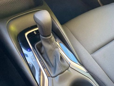 Used 2023 Toyota Corolla LE w/ LE Convenience Package FWD image 27