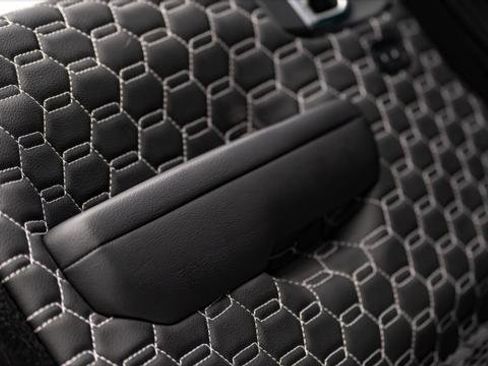 Used 2026 Jeep Gladiator Sport image 32