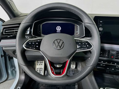Used 2025 Volkswagen Jetta GLI Autobahn image 11