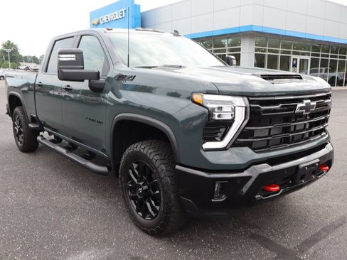 New 2026 Chevrolet Silverado 2500 LT w/ Trail Boss Package AWD/4WD image 2