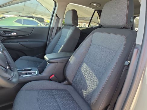 Used 2024 Chevrolet Equinox LT FWD image 15