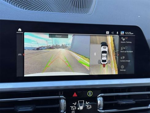 Used 2021 BMW 330i xDrive Sedan w/ Convenience Package image 4