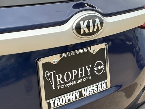 Used 2021 Kia Seltos EX image 8