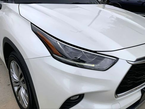 Used 2021 Toyota Highlander Platinum image 27