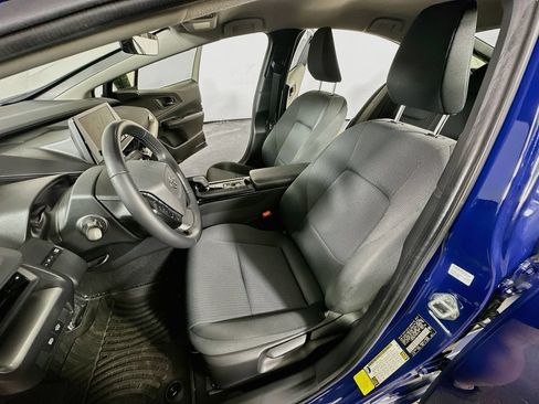 Used 2023 Toyota Prius LE FWD image 15