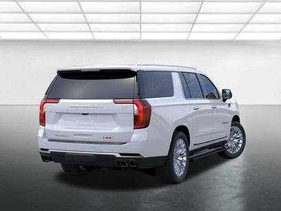 New 2026 GMC Yukon XL Denali w/ Sun & Power Step Package
