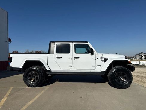 Used 2021 Jeep Gladiator Overland w/ Popular Equipment Package image 4