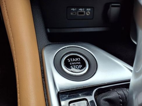 Used 2021 Nissan Sentra SV w/ SV Premium Package FWD image 10