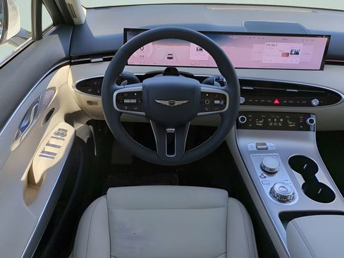 Used 2026 Genesis GV70 2.5T Select AWD/4WD image 13