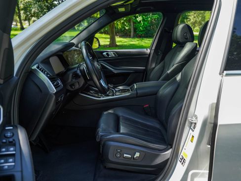 Used 2019 BMW X5 xDrive40i w/ Convenience Package AWD/4WD image 11