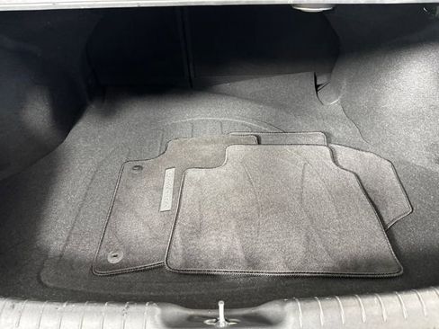 Used 2021 Hyundai Elantra SEL w/ Convenience + Premium Package image 26