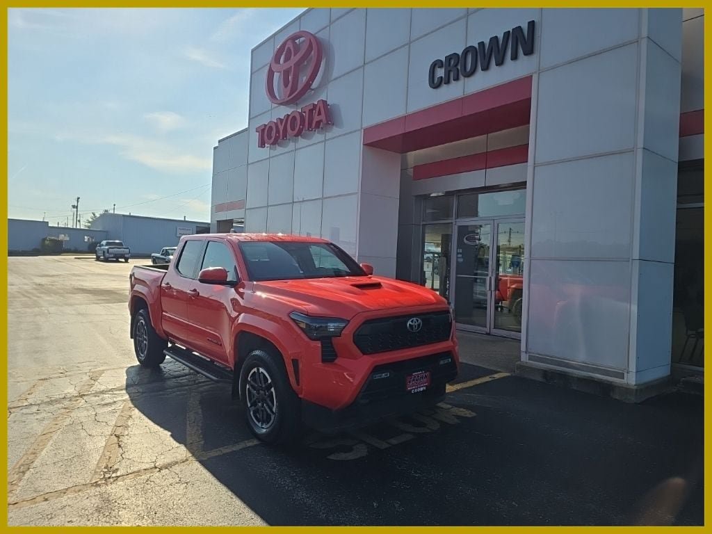 Used 2024 Toyota Tacoma TRD Sport w/ TRD Sport Upgrade Package AWD/4WD image 1