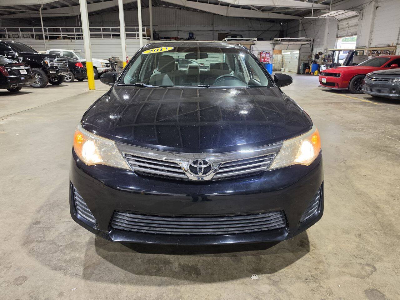Used 2013 Toyota Camry FWD image 16
