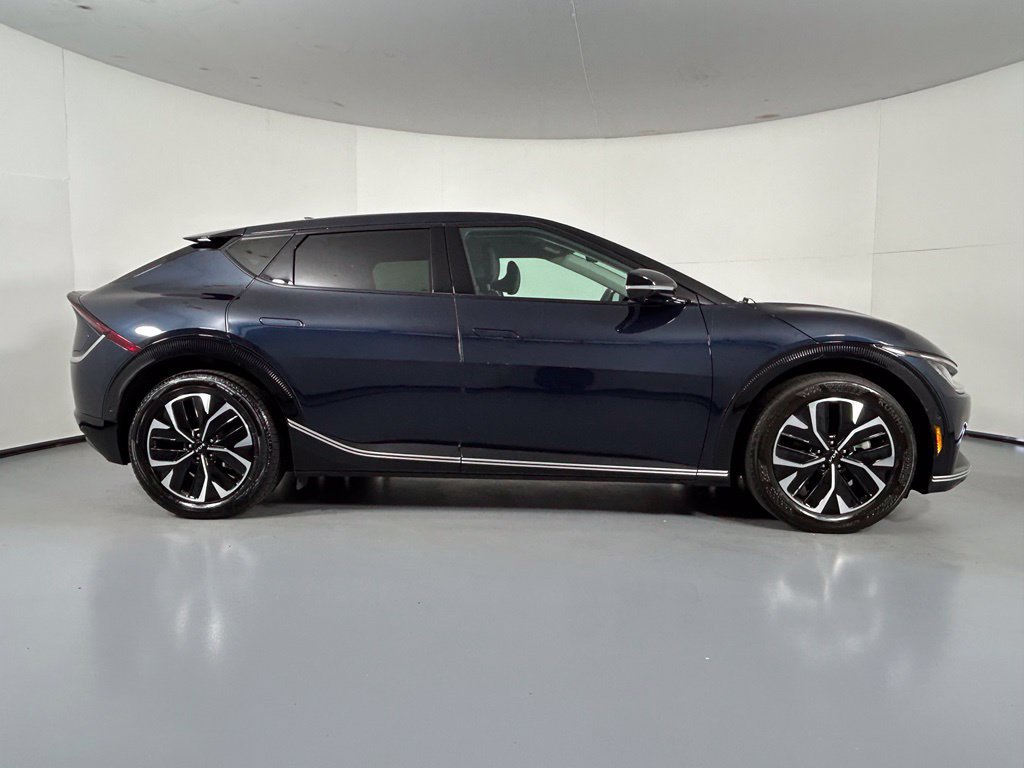 Used 2023 Kia EV6 Wind w/ Wind Technology Package AWD/4WD image 8