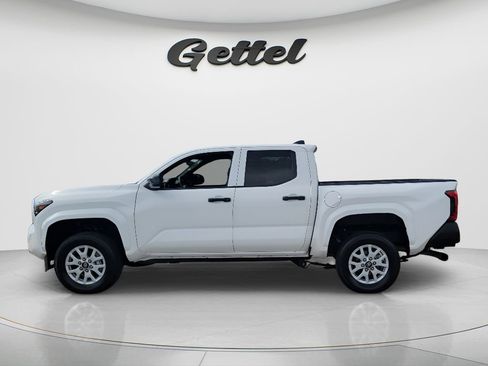 Certified 2024 Toyota Tacoma SR AWD/4WD image 6